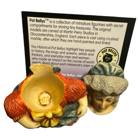 Harmony Kingdom Ball Historical Pot Belly Marie Antoinette. Excellent condition. - Picture 5 of 7